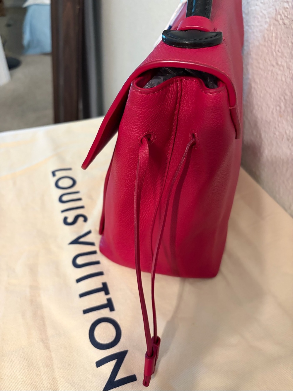 Louis Vuitton Fuchsia Top-Handle Satchel with Black Handle - Picture 5 of 14